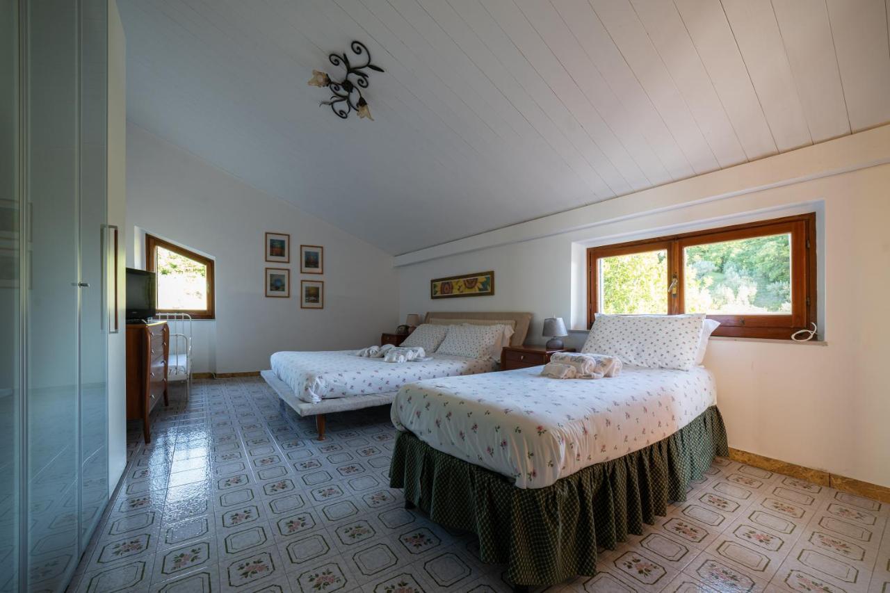 Casa Clara Villa Montecchio  Buitenkant foto